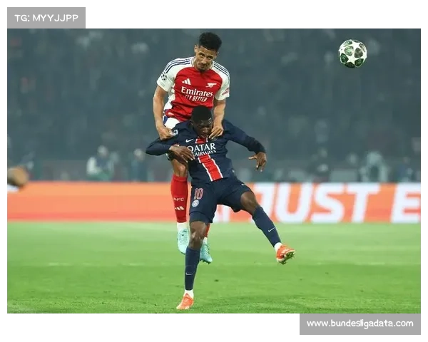 巴黎圣日耳曼社区活动开展,青少年足球推广计划实施